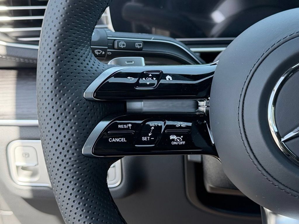New 2026 Mercedes-Benz GLS 580 4MATIC image 23