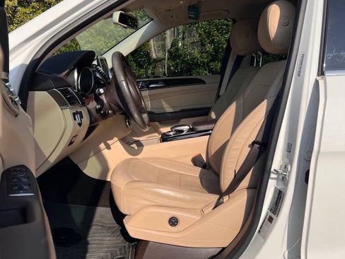 Used 2017 Mercedes-Benz GLS 450 4MATIC image 13