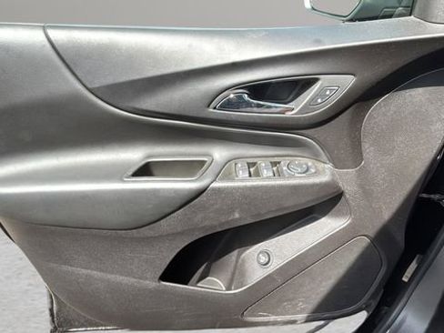 Used 2024 Chevrolet Equinox LT image 18