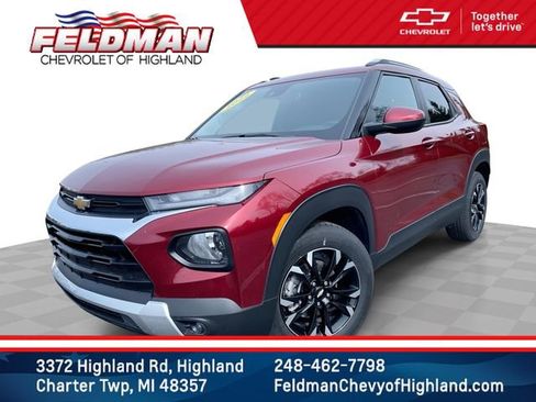 Used 2022 Chevrolet TrailBlazer LT w/ Premium Seating Package image 1