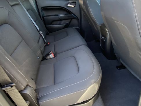 Used 2020 Chevrolet Colorado LT w/ Safety Package image 13