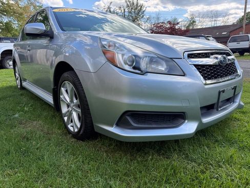 Used 2013 Subaru Legacy 2.5i Premium AWD/4WD image 4
