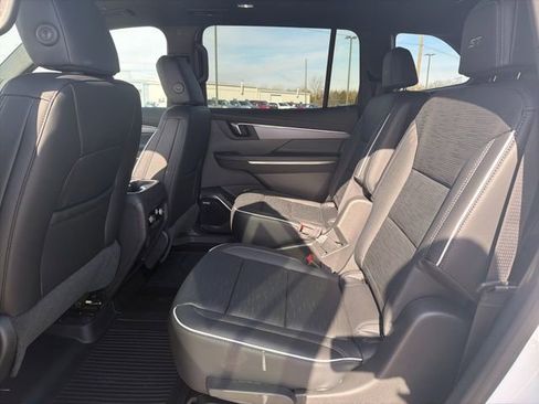 New 2026 Buick Enclave Sport Touring w/ Power Package FWD image 32