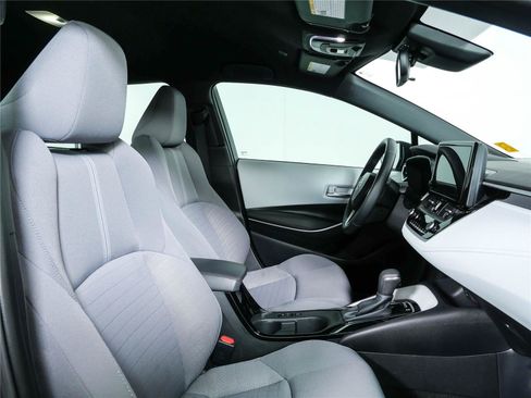 Used 2025 Toyota Corolla SE FWD image 22