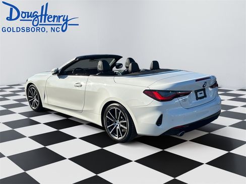 Used 2024 BMW 430i Convertible image 3