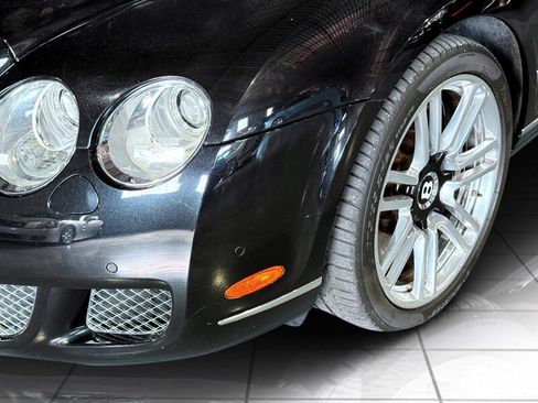 Used 2011 Bentley Continental GT image 12