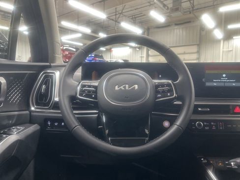 New 2025 Kia Sorento EX w/ Panoramic Sunroof Package image 13