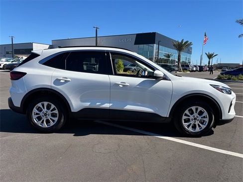 Used 2023 Ford Escape Active w/ Tech Pack #2 image 16