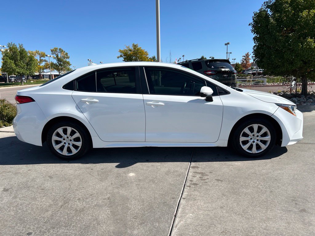 Used 2020 Toyota Corolla LE FWD image 8