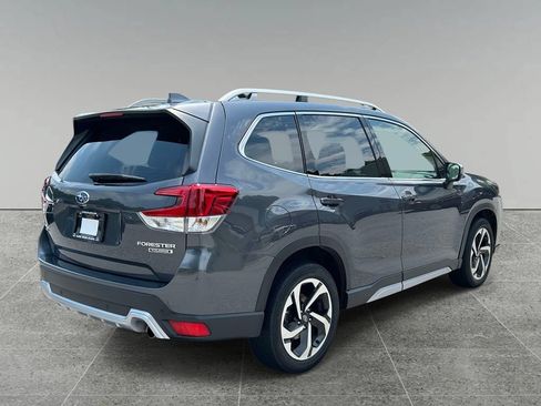 Used 2023 Subaru Forester Touring AWD/4WD image 5