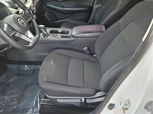 Used 2023 Nissan Sentra S image 15