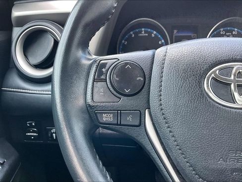 Used 2018 Toyota RAV4 XLE w/ Plus Extra Value Package image 10