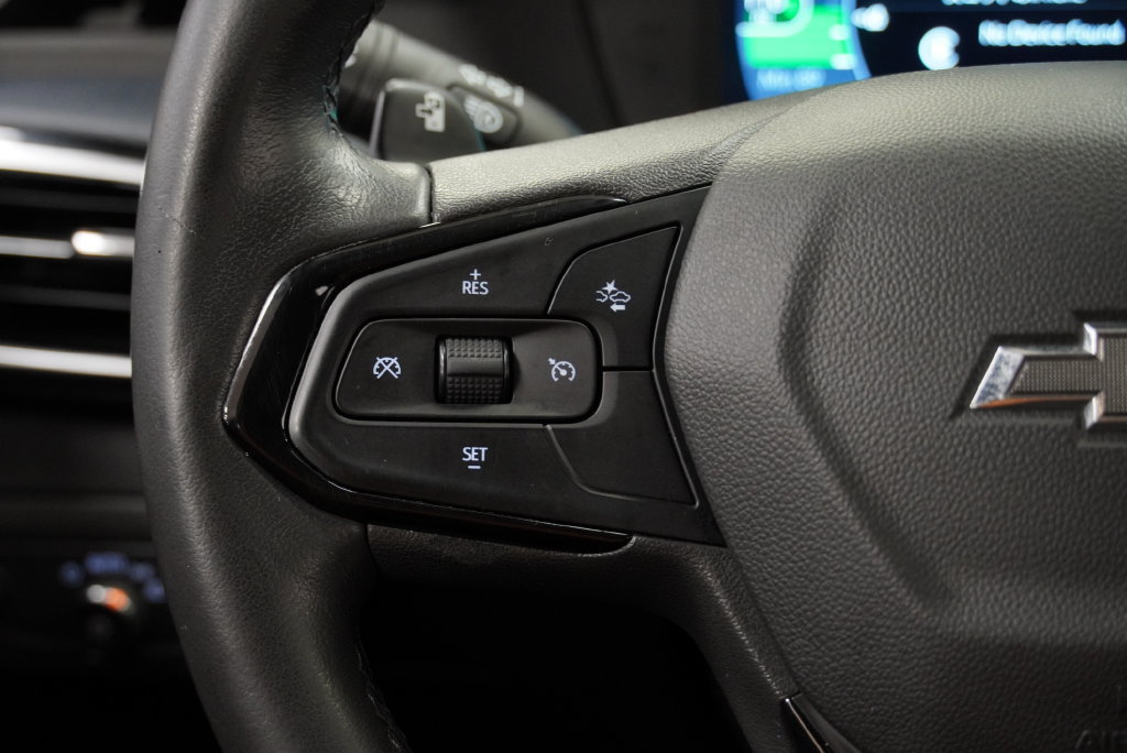 Used 2023 Chevrolet Bolt EUV Premier FWD image 29