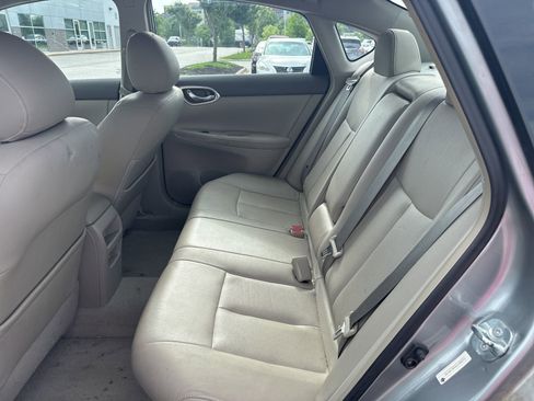Used 2013 Nissan Sentra SL w/ Leather Pkg FWD image 9