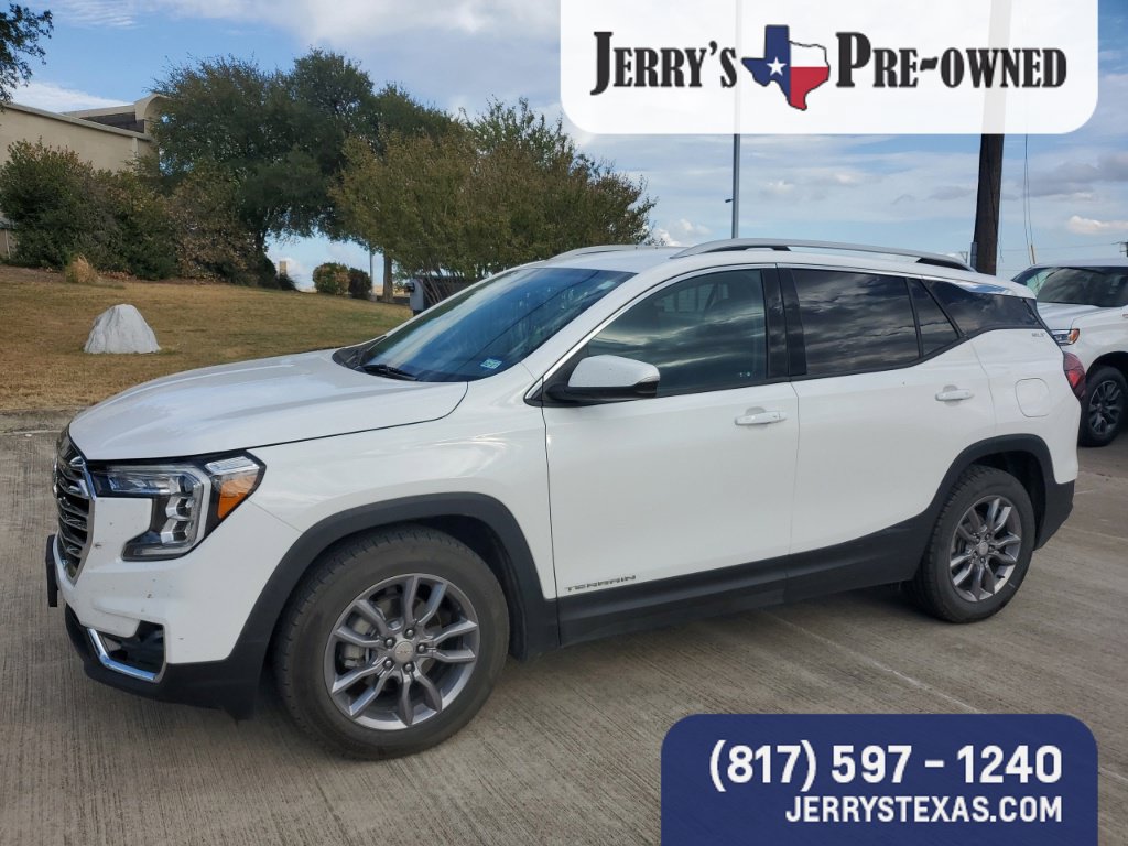 Used 2022 GMC Terrain SLT FWD image 1