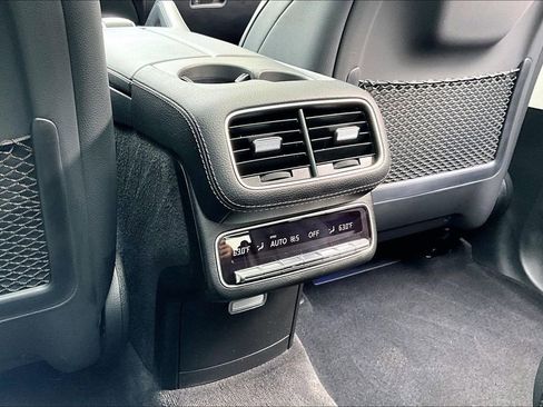 Certified 2024 Mercedes-Benz GLS 450 4MATIC image 25