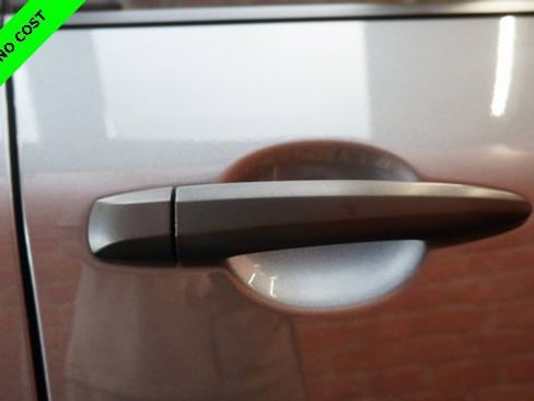 Certified 2022 Nissan Rogue S image 83