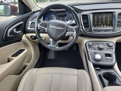 Used 2017 Chrysler 200 Limited Platinum image 12