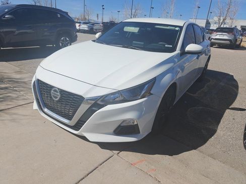 Used 2020 Nissan Altima 2.5 S image 1