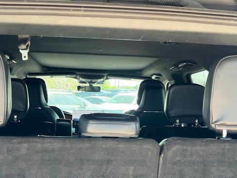 Used 2023 Lincoln Navigator Reserve image 16