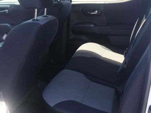 Used 2023 Toyota Tacoma TRD Off-Road AWD/4WD image 25