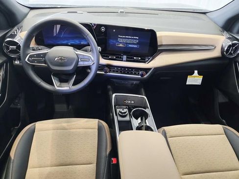 New 2026 Chevrolet Equinox ACTIV image 6