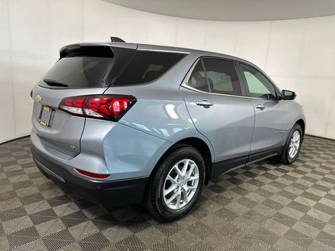 Used 2024 Chevrolet Equinox LT FWD image 3