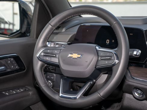 Used 2025 Chevrolet Tahoe LT image 23