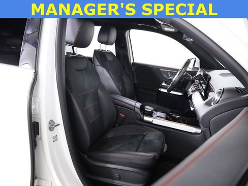 Used 2022 Mercedes-Benz GLB 250 4MATIC image 61