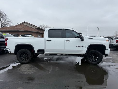 Used 2022 Chevrolet Silverado 2500 LTZ w/ LTZ Plus Package image 6