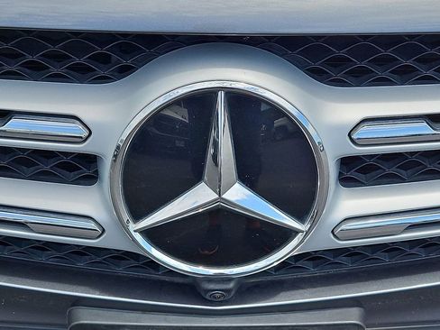 Used 2022 Mercedes-Benz GLC 300 image 11