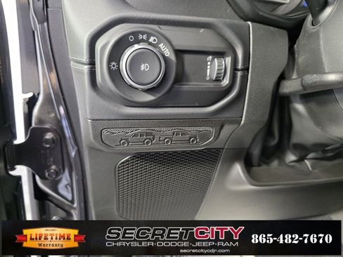 New 2025 Jeep Wrangler Unlimited Sahara image 14