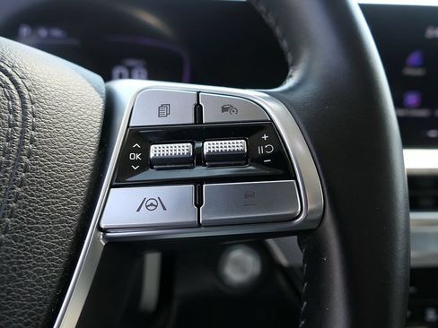 Used 2024 Kia Telluride EX w/ EX Captain's Chair Package FWD image 16