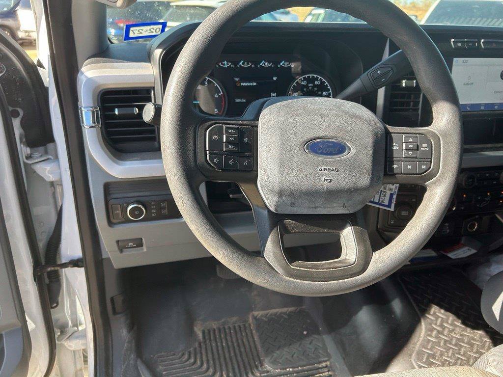 Used 2023 Ford F250 XL w/ STX Appearance Package AWD/4WD image 11