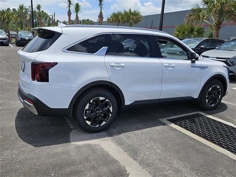 New 2025 Kia Sorento S w/ Panoramic Sunroof Package image 10
