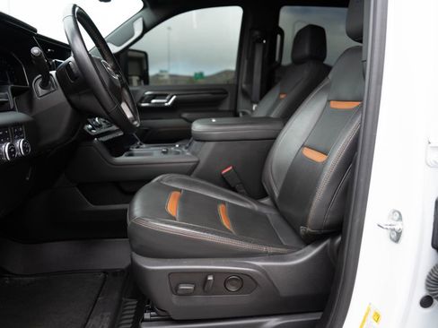Used 2024 GMC Sierra 3500 AT4 w/ Technology Package AWD/4WD image 20