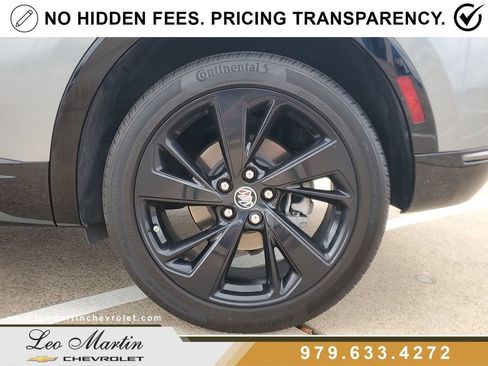 Used 2023 Buick Envision Essence w/ Sport Touring Package AWD/4WD image 9