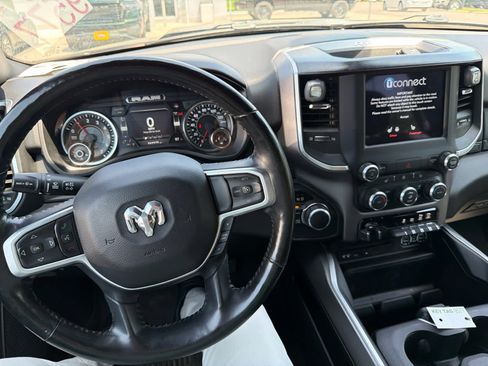 Used 2019 RAM 1500 Big Horn AWD/4WD image 9