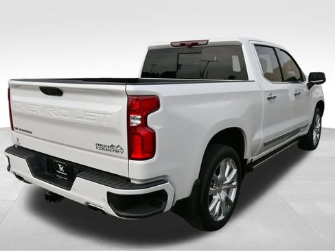 Used 2023 Chevrolet Silverado 1500 High Country w/ High Country Premium Package AWD/4WD image 16