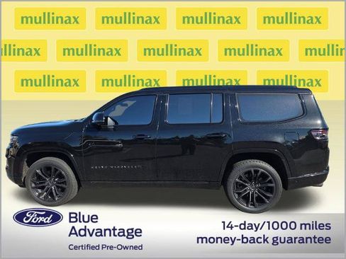 Used 2022 Jeep Grand Wagoneer Series II AWD/4WD image 13