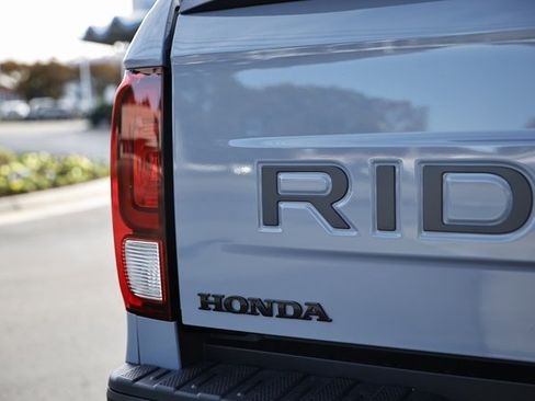 New 2026 Honda Ridgeline Black Edition image 13