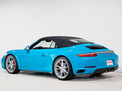 Used 2018 Porsche 911 Carrera 4S image 8