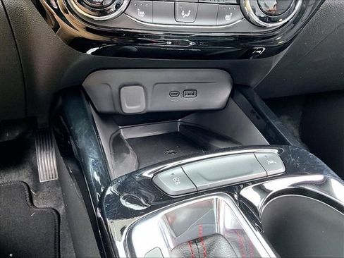 New 2026 Chevrolet Trax RS w/ Sunroof Package FWD image 24