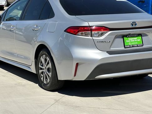 Used 2022 Toyota Corolla LE FWD image 6