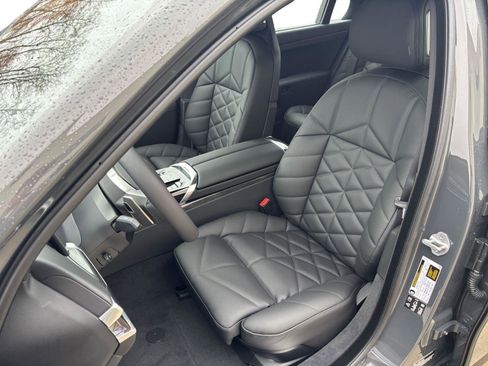 New 2026 BMW 740i xDrive image 21