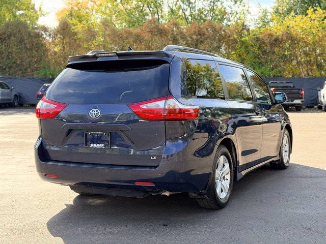 Used 2018 Toyota Sienna LE FWD image 5
