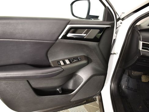 Used 2022 Mitsubishi Outlander SE AWD/4WD image 35