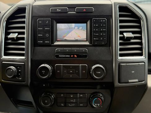 Used 2017 Ford F150 XLT image 13