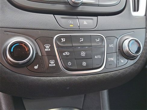 Used 2024 Chevrolet Malibu LT image 15