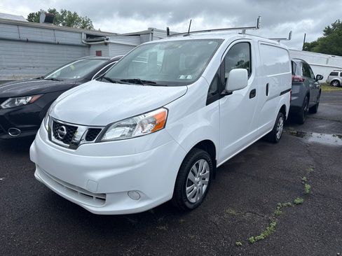 Used 2018 Nissan NV200 SV w/ Navigation Package FWD image 1